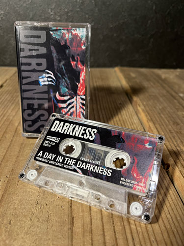 画像1: 『DARKNESS』カセット通常盤 (1)